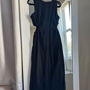 Elegant Black Sleeveless Dress